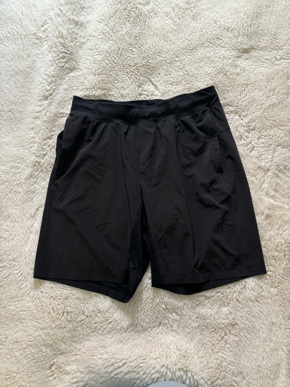 Lululemon Black Men’s Athletic Shorts Size Large